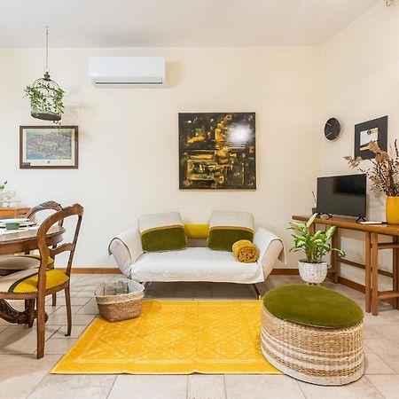 Le Dame Di Castello - Iun Q2444 Apartment Каляри Екстериор снимка