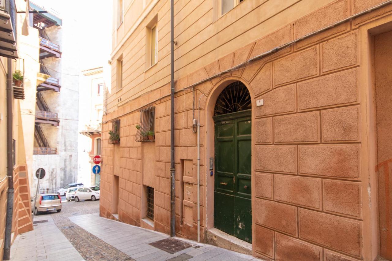 Le Dame Di Castello - Iun Q2444 Apartment Каляри Екстериор снимка