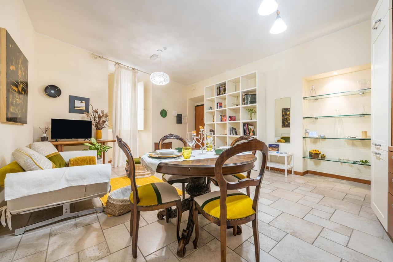 Le Dame Di Castello - Iun Q2444 Apartment Каляри Екстериор снимка