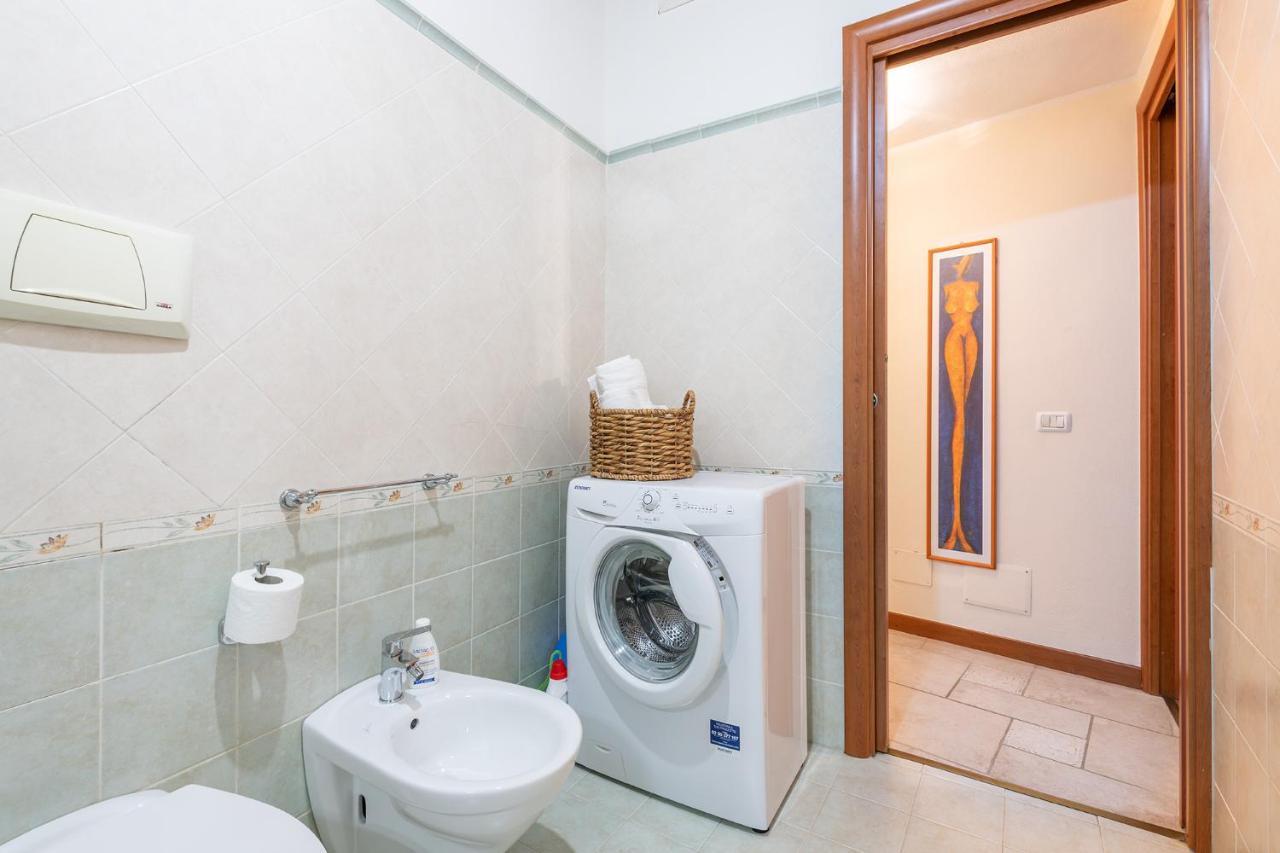 Le Dame Di Castello - Iun Q2444 Apartment Каляри Екстериор снимка