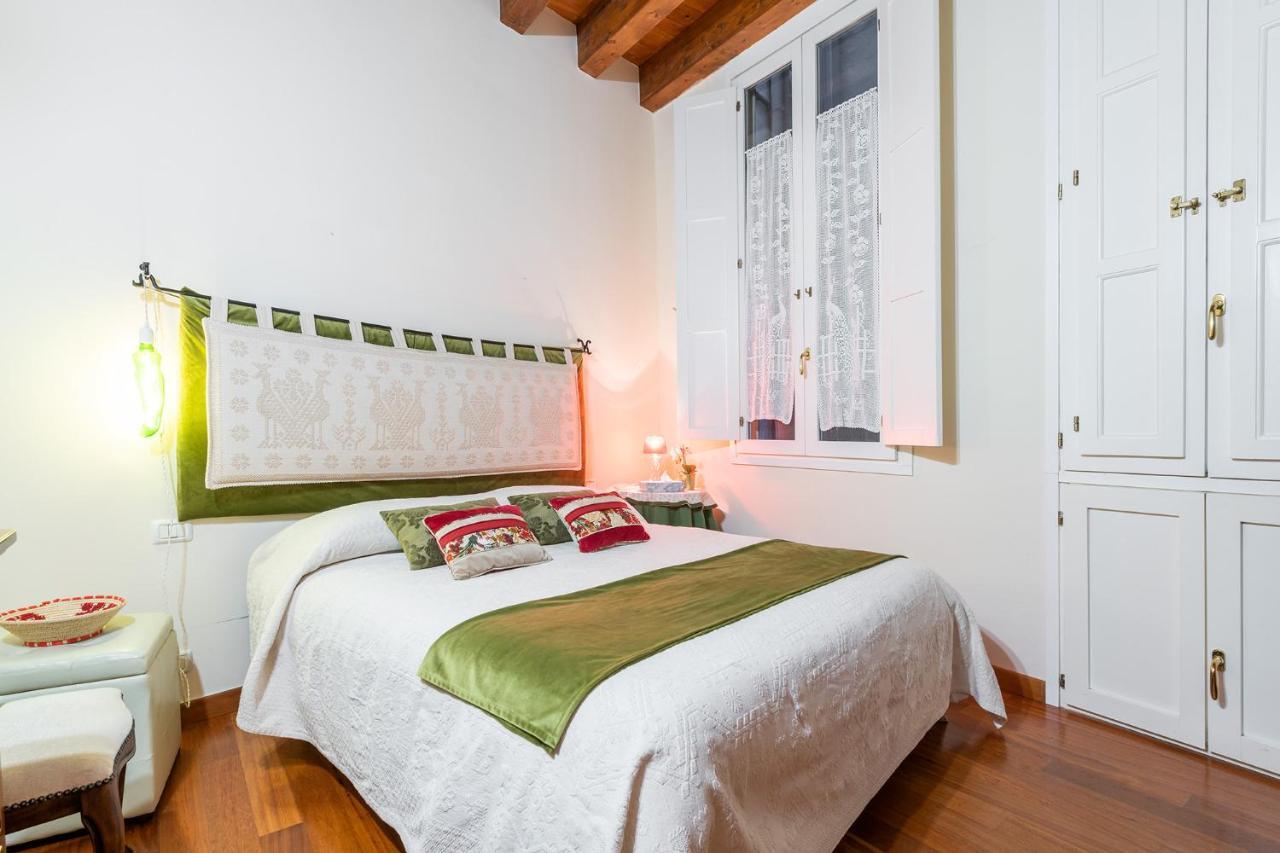 Le Dame Di Castello - Iun Q2444 Apartment Каляри Екстериор снимка